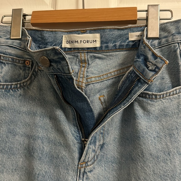 Denim ForumThe Farrah Hi-Rise Wide Jean (size 25, regular length) - Picture 4 of 10